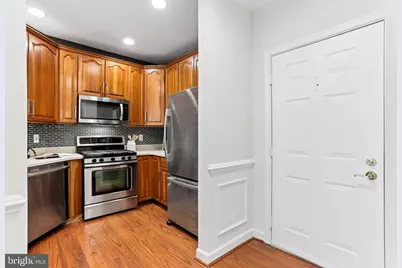 2330 14th Street N #308, Arlington, VA 22201 - Photo 3