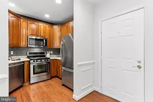 2330 14th St N, Arlington, VA 22201 - Photo 3