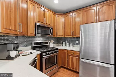 2330 14th Street N #308, Arlington, VA 22201 - Photo 17