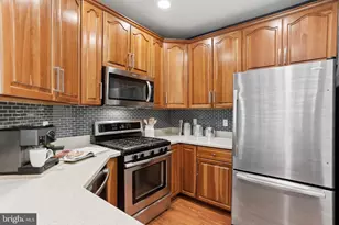 2330 14th St N, Arlington, VA 22201 - Photo 17