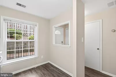 4915 7th Road S #4915, Arlington, VA 22204 - Photo 5