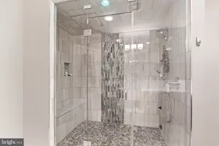 4226 40th St N, Arlington, VA 22207 - Photo 75