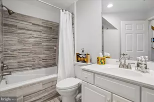 2330 14th St N, Arlington, VA 22201 - Photo 21