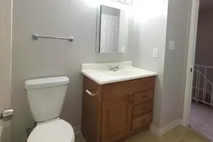 2037 S Glebe Rd, Arlington, VA 22204 - Photo 17