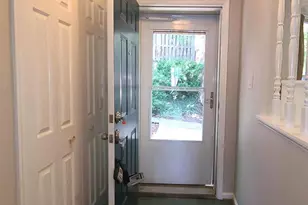 2037 S Glebe Rd, Arlington, VA 22204 - Photo 3