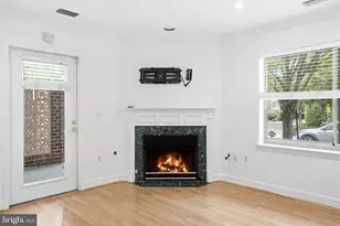 1050 N Stuart St, Arlington, VA 22201 - Photo 3