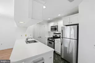 1050 N Stuart St, Arlington, VA 22201 - Photo 7