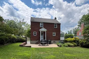 1027 N McKinley Rd, Arlington, VA 22205 - Photo 3
