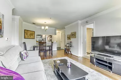 1050 N Stuart Street N #201, Arlington, VA 22201 - Photo 11
