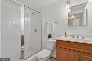 4177 S Four Mile Run Dr, Arlington, VA 22204 - Photo 27