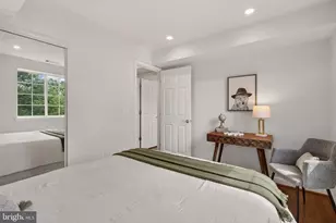 4177 S Four Mile Run Dr, Arlington, VA 22204 - Photo 23