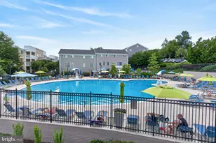 4177 S Four Mile Run Dr, Arlington, VA 22204 - Photo 37