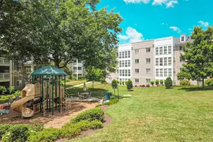 4181 S Four Mile Run Dr, Arlington, VA 22204 - Photo 23