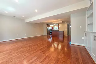 4181 S Four Mile Run Dr, Arlington, VA 22204 - Photo 9