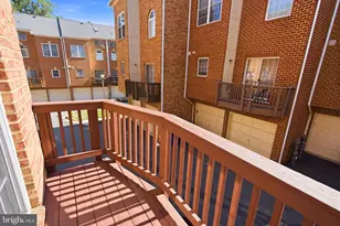 2402 N Greenbrier Ct, Arlington, VA 22207 - Photo 21