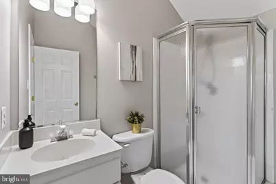 2402 N Greenbrier Court, Arlington, VA 22207 - Photo 41