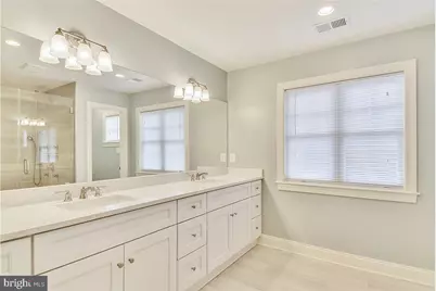 2205 N Edison Street N, Arlington, VA 22207 - Photo 15