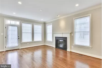 2205 N Edison Street N, Arlington, VA 22207 - Photo 11