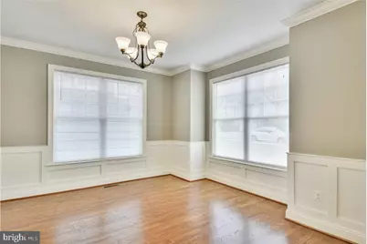 2205 N Edison Street N, Arlington, VA 22207 - Photo 7