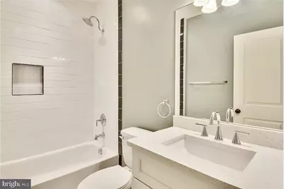 2205 N Edison Street N, Arlington, VA 22207 - Photo 27
