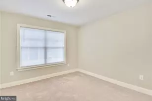 2205 N Edison Street N, Arlington, VA 22207 - Photo 19