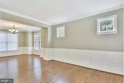 2205 N Edison Street N, Arlington, VA 22207 - Photo 5