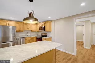 110 Wise St S, Arlington, VA 22204 - Photo 1