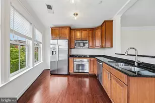 2101 N Monroe St, Arlington, VA 22207 - Photo 9