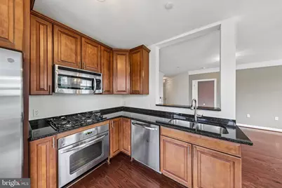 2101 N Monroe Street #215, Arlington, VA 22207 - Photo 11