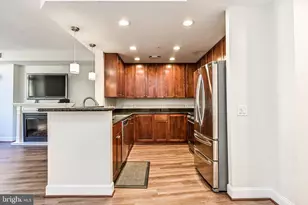 3600 S Glebe Rd, Arlington, VA 22202 - Photo 5