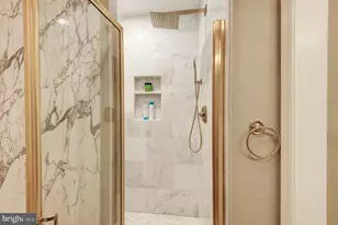 1101 S Arlington Ridge Rd, Arlington, VA 22202 - Photo 21