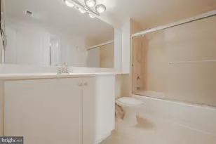 851 N Glebe Rd, Arlington, VA 22203 - Photo 29