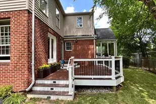 2018 N Quantico St, Arlington, VA 22205 - Photo 5