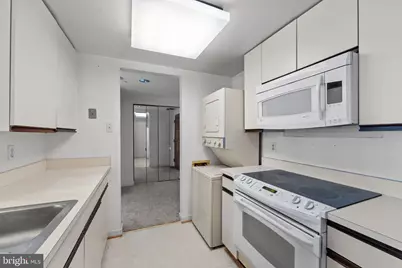 1530 Key Boulevard N #1007, Arlington, VA 22209 - Photo 15