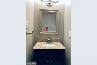 2010 N Brandywine Street, Arlington, VA 22207 - Photo 9