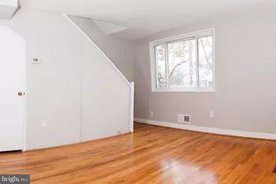 5627 8th Street S, Arlington, VA 22204 - Photo 3