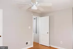 5627 8th St S, Arlington, VA 22204 - Photo 17