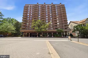 1276 N Wayne St, Arlington, VA 22201 - Photo 1