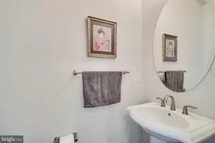 1133 S Monroe St, Arlington, VA 22204 - Photo 27