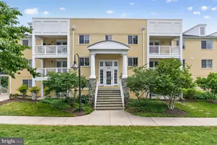 4113 S Four Mile Run Dr, Arlington, VA 22204 - Photo 1
