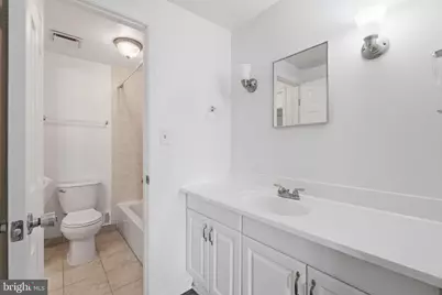 975 S Taylor Street, Arlington, VA 22204 - Photo 17