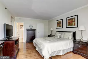 1805 Crystal Dr, Arlington, VA 22202 - Photo 5