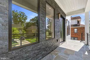 1211 20th St S, Arlington, VA 22202 - Photo 11