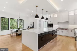 1211 20th St S, Arlington, VA 22202 - Photo 37