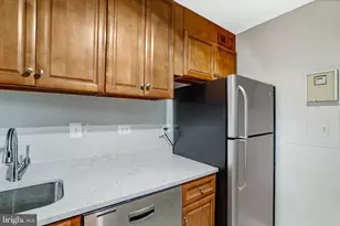 2030 N Adams St, Arlington, VA 22201 - Photo 7