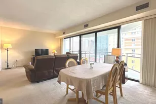 1530 Key Blvd, Arlington, VA 22209 - Photo 7