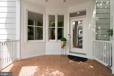 2074 N Oakland Street, Arlington, VA 22207 - Photo 3