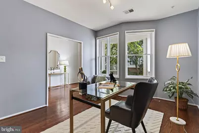 2074 N Oakland Street, Arlington, VA 22207 - Photo 7