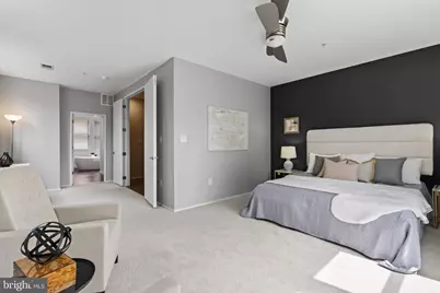 2074 N Oakland Street, Arlington, VA 22207 - Photo 25