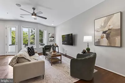 2074 N Oakland Street, Arlington, VA 22207 - Photo 17